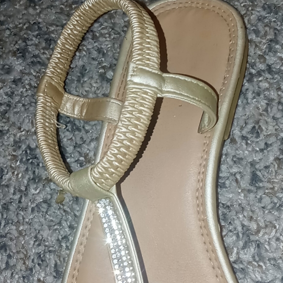 Sandals - Picture 3 of 5